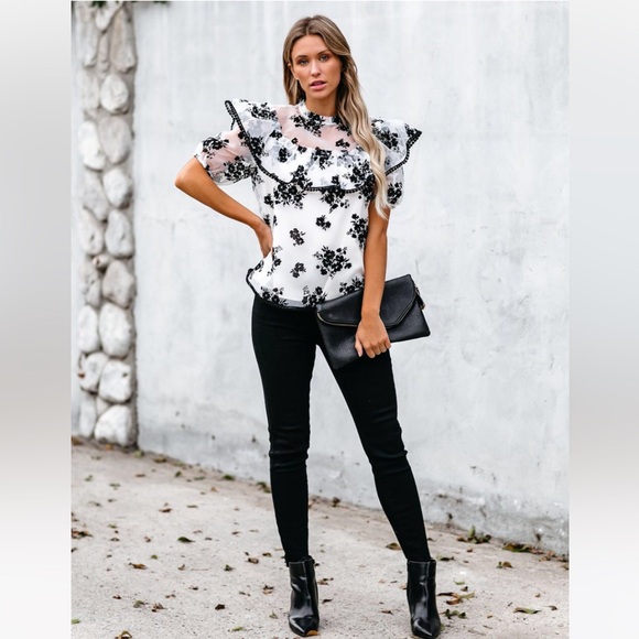 VICI Zinnia Ruffle Statement Blouse | Feminine Elegant | Black & White | Size‎ M - Picture 11 of 11